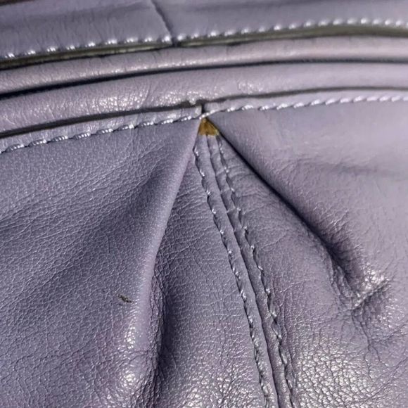 B Makowsky Lavender Purple Small Crossbody Shoulder Bag Genuine Leather EUC - Picture 4 of 8